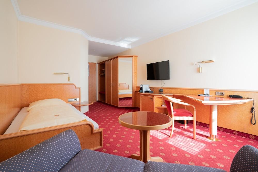 Hotel Adler - Paulas Alb إيهنغن المظهر الخارجي الصورة