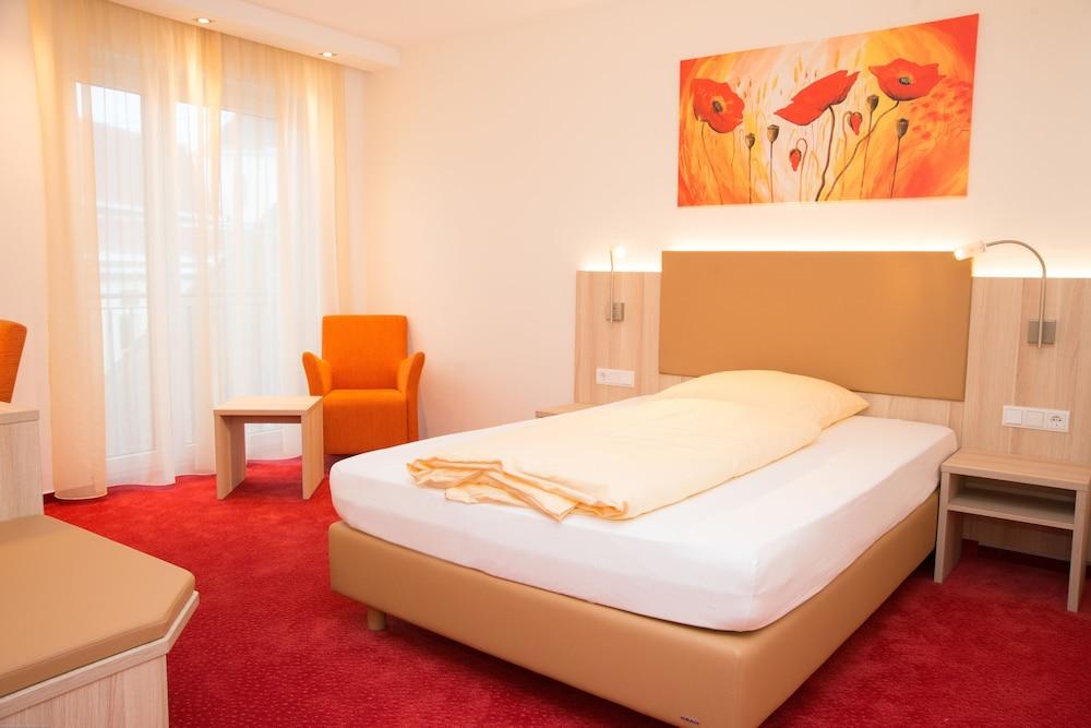Hotel Adler - Paulas Alb إيهنغن المظهر الخارجي الصورة