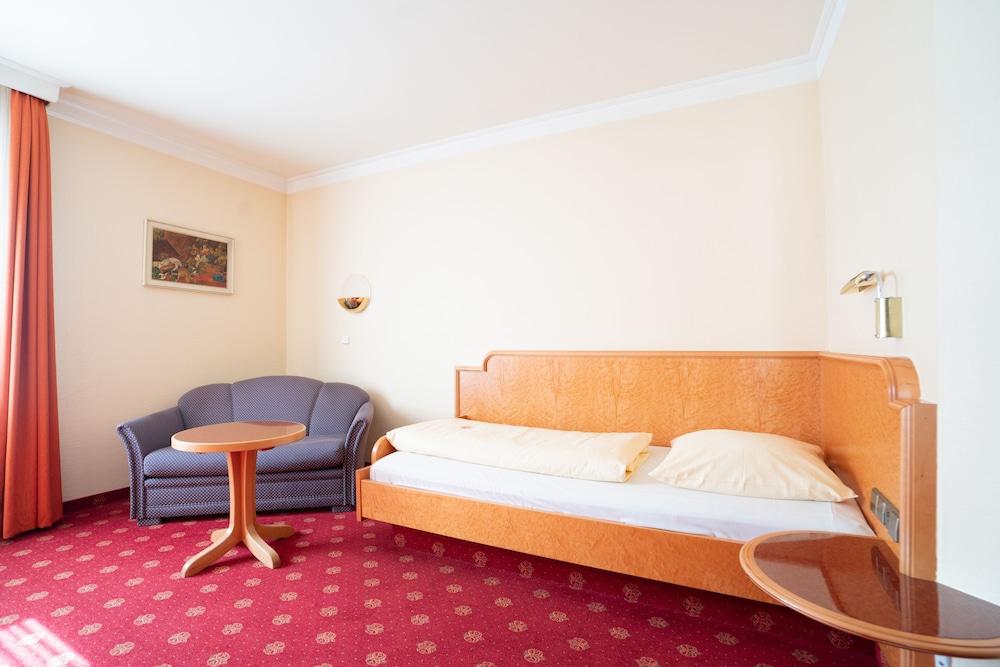 Hotel Adler - Paulas Alb إيهنغن المظهر الخارجي الصورة