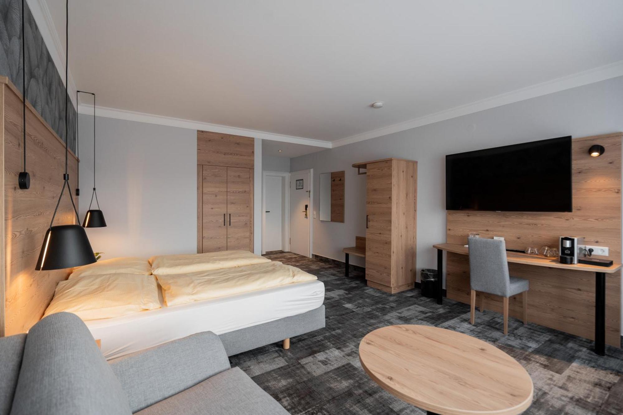 Hotel Adler - Paulas Alb إيهنغن المظهر الخارجي الصورة