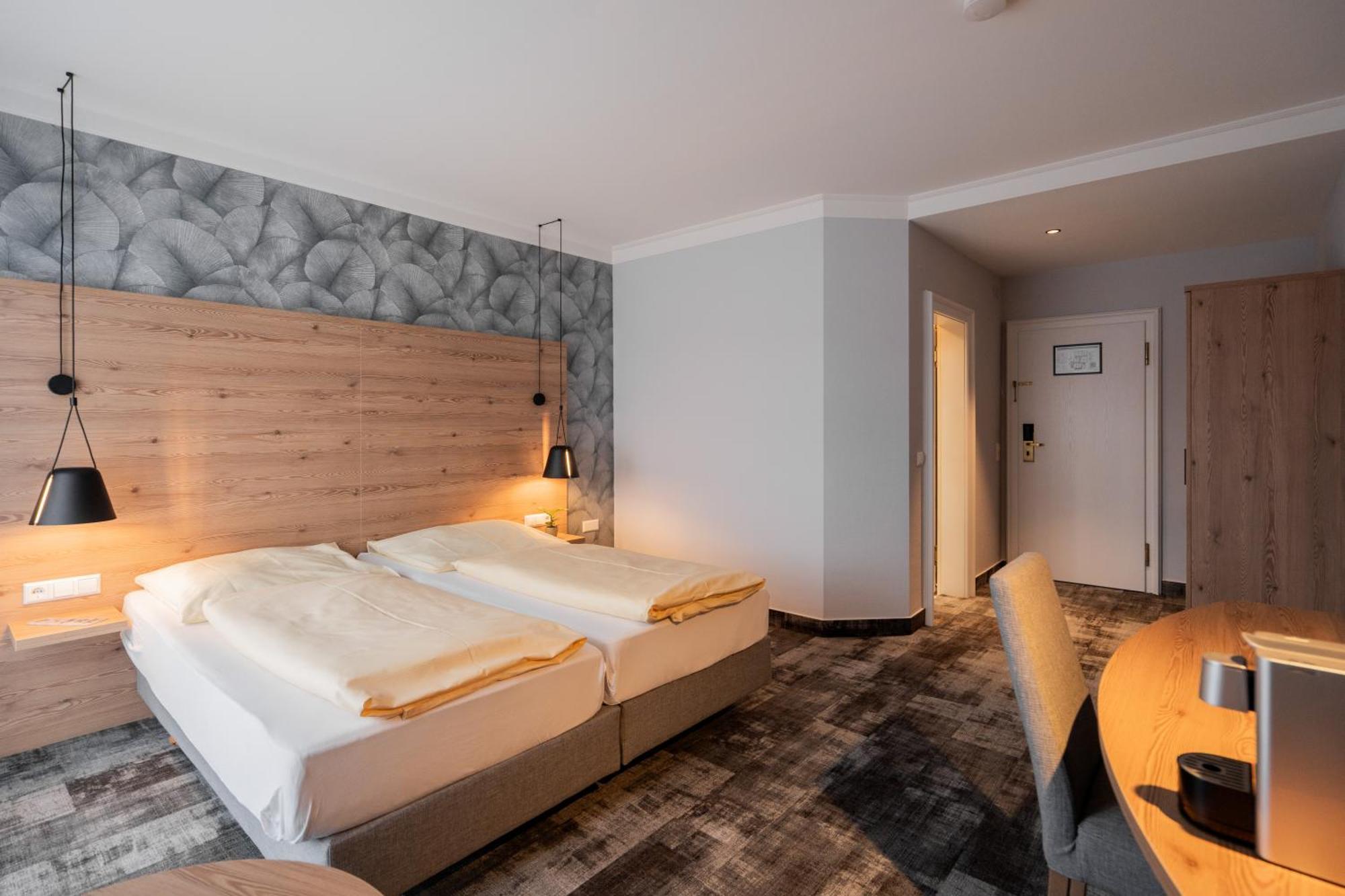 Hotel Adler - Paulas Alb إيهنغن المظهر الخارجي الصورة